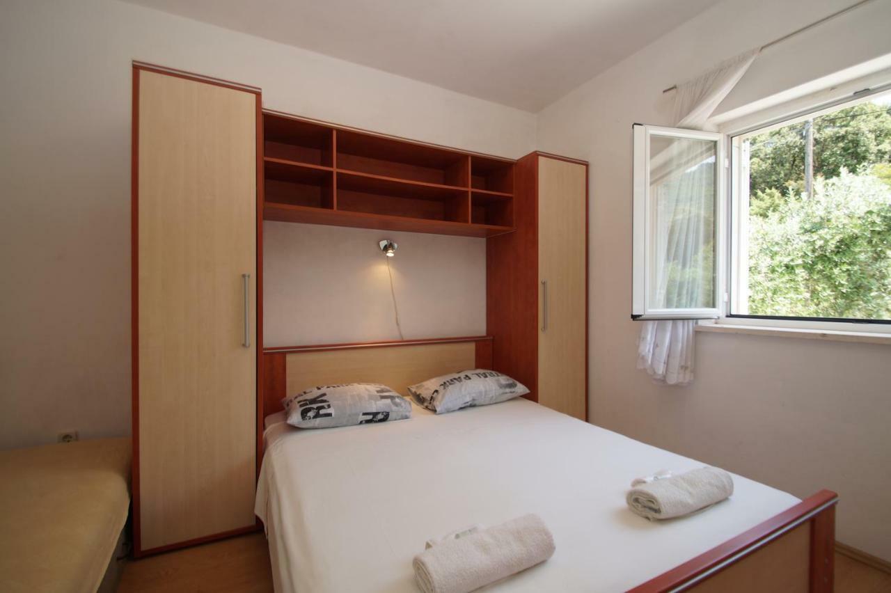 Vita Apartments Zrnovo Exterior photo
